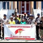 HUT Brimob Ke 74, Kompi 2 Batalyon B Pelopor Gotong Royong Bangun Pagar Gereja