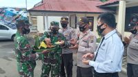 Danramil Kapten Inf. Darta Tasiabe Sambangi Polsek Bunta Berikan Ucapan HUT Bhayangkara Ke 75