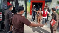 Tiga Tersangka Korupsi Proyek IPAL di Pagimana Resmi Di Tahan