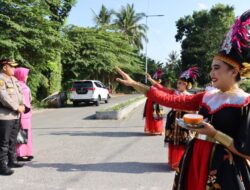 Tarian Molabot Sambut Pejabat Baru Kapolres Banggai AKBP Ade Nuramdani