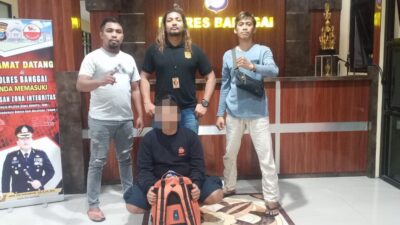 Pelaku Penggelapan Uang Kantor Pelabuhan Feri Pagimana di Amankan Polisi
