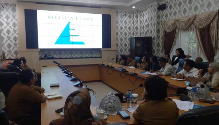 Paparkan Investasi Penambangan Batu Gamping, Bupati Banggai Amirudin Ingatkan PT MGM Urus Dulu Amdal Tidak Boleh Operasi Tanpa Izin