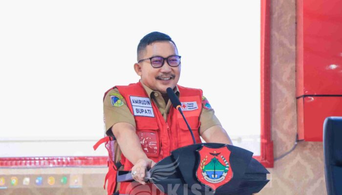 Ketua PMI Sulteng Hidayat Lamakarate Lantik 253 Pengurus PMI Kecamatan Se Kabupaten