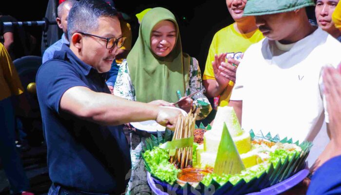 Bupati Banggai Rayakan HUT Kecamatan Toili ke 27, Turut Sumbang Rp 10 Juta Pembangunan Gereja