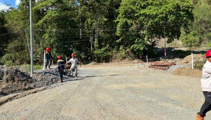 Arus Lalin Jalur Peralihan di Siapkan PT KFM Ramai Lancar, Rigid Pavement Masih Berlangsung