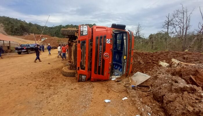 Satu Karyawan Tambang Nikel PT Prima Dharma Karsa Alami Kecelakaan di Jalan Koridor, Polisi Evakuasi Korban