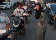 Jalin Silaturahim, Safari Ramadhan Indri Aziz di Wilayah Dapil Dua Turut Bagikan Takjil Buka Puasa