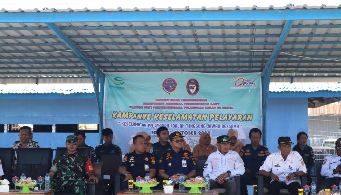 KUPP Kelas III Bunta Menyelenggarakan Kampanye Keselamatan Pelayaran dan Bagikan 150 Life Jacket di Pelabuhan Bunta