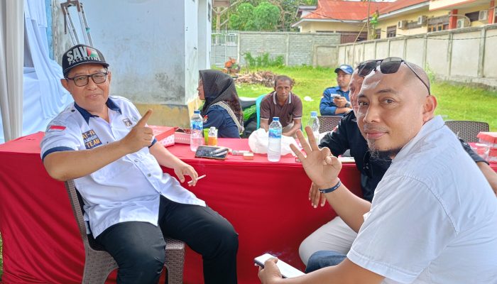 Jaga Persaudaraan Saksi Paslon 01 dan 03 Akrab di Rapat Pleno PPK Bunta