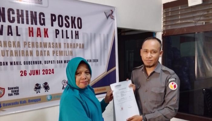 Terlibat Politik Praktis Oknum ASN Dilaporkan Tim Hukum Paslon AT-FM ke Bawaslu Banggai