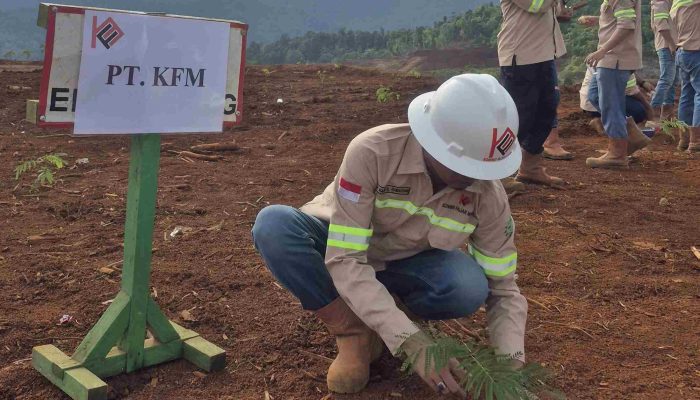 Momentum Bulan K3 Nasional 2025, PT KFM Tanami Ratusan Pohon dan Lomba Konten Video Nuansa Kesehatan Keselamatan Kerja