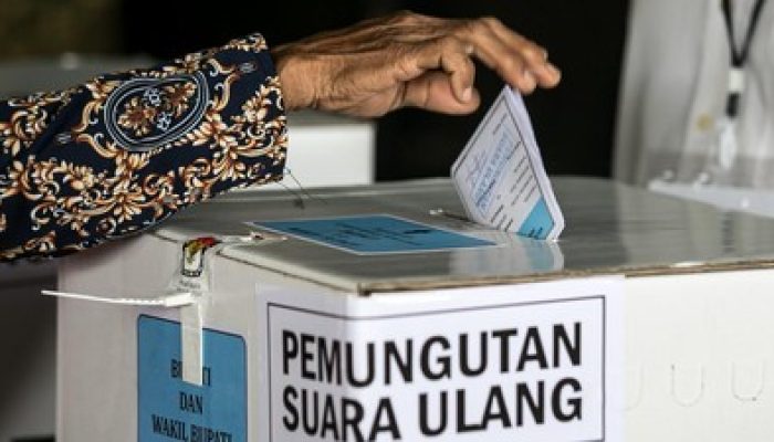 Terbukti Visi Misi Program AT-FM Rasional, Jadi Alasan Eksponen Relawan 03 Dukung 01 Menuju PSU Simra