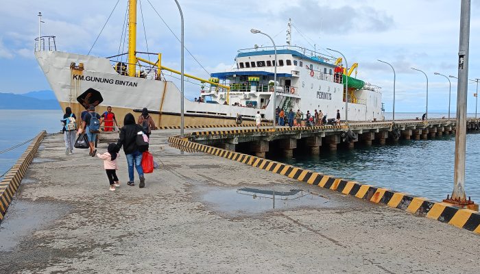 Arus Balik Lebaran di Pelabuhan Bunta Berjalan Lancar dan Kondusif