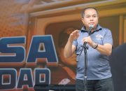 Kajati Sulteng Menutup Resmi Adhyaksa Off Road 2025 Pantai Taipa Palu