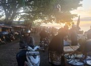 Ditengah Peristiwa Kebakaran, Aktifitas Pedagang Pasar Simpong Berjalan Seperti Biasa