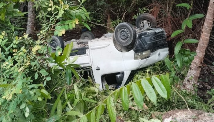 Mobil Pikap Masuk Jurang Tujuh Korban di Evakuasi
