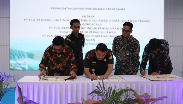 Kejati Sulteng Teken Kerjasama Program Strategis Nasional Dengan PT PLN