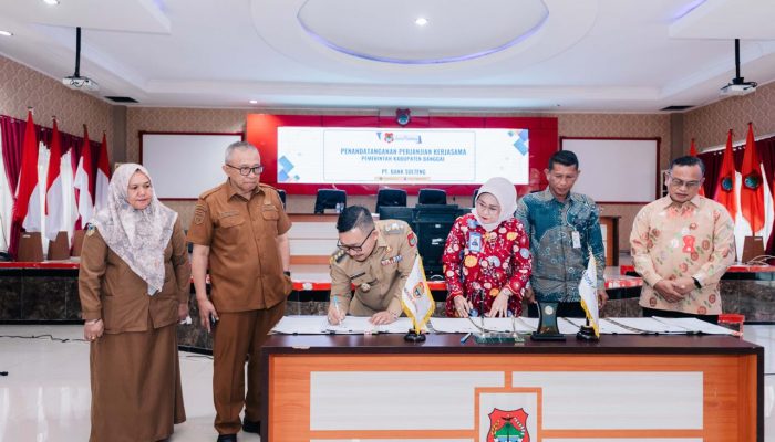 Teken Perjanjian Kerjasama dengan Bank Sulteng, Bupati Banggai : Komitmen Pengelolaan Keuda yang Transparan Akuntabel dan Efisien