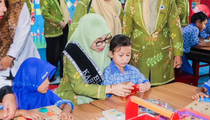 Bunda Paud Banggai Perkuat Layanan PAUD Bermutu Lewat Kunjungan Sekolah dan Kerjasama Akreditasi Pendidikan