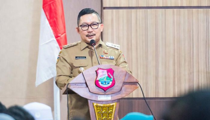 Angka Kemiskinan Banggai Menurun, Bupati : Proyek Fisik Wilayah Para Camat Gunakan Masyarakat Setempat Agar Ada Pendapatan