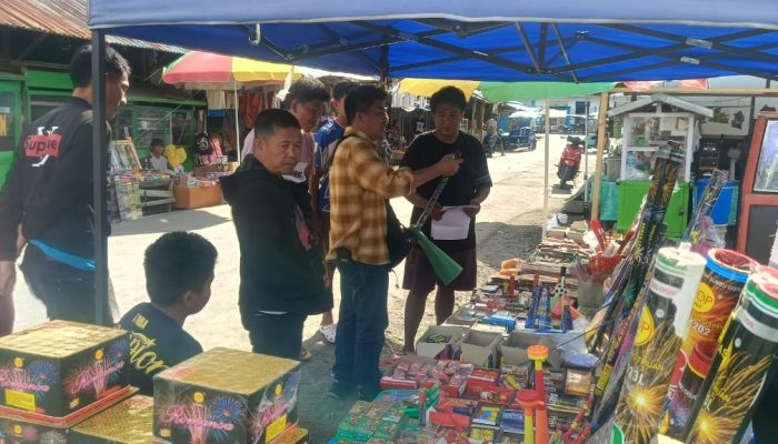Polsek Bunta Ingatkan Pedagang Tidak Jual Petasan Daya Ledak Tinggi, Kanitreskrim Romi :  Kami Akan Terus Patroli