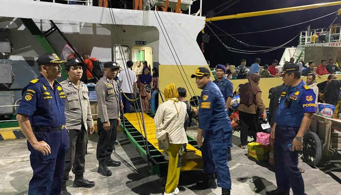 Kepala Kantor UPP Bunta Imran Usman  Pastikan Pelayanan Posko Angkutan Lebaran 2026 Pelabuhan Bunta Berjalan Aman Lancar Kondusif