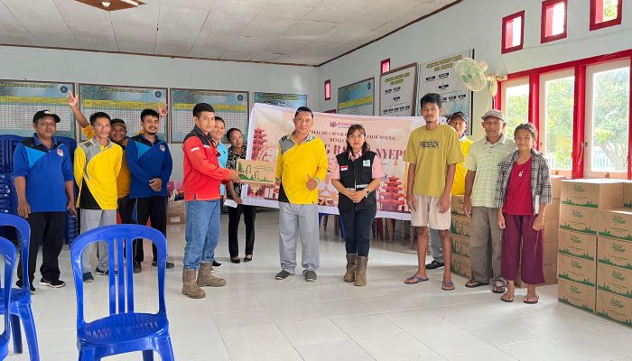 PT KFM Salurkan 1.305 Parcel Lebaran Umat Muslim dan Hindu Lingkar Tambang, Cairkan Tali Asih Total Rp.1.1 Milyar