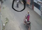 Pelaku Tersorot Kamera Bawa Kabur  Barang Jualan Warung Sembako di Bunta, Korban : Rugi Ratusan Ribu Rupiah