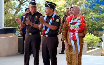 Tiba di Palu Kejati Sulteng Zullikar Breafing Internal Tekankan Integritas Profesional dan Penguatan Sinergi