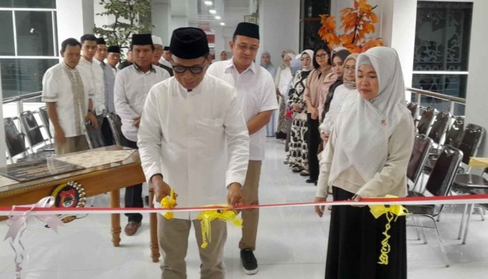 Ketua DPRD Banggai Resmikan Gedung Baru Kantor Dewan
