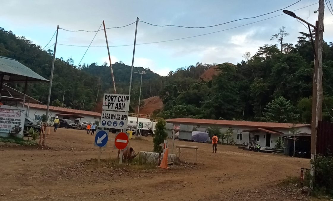Tambang nikel
