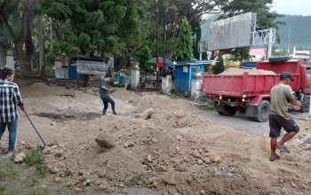 Tak Punya Anggaran, BPSK Banggai Rogoh Uang Pribadi dan Sumbang Tenaga Benahi Kantor