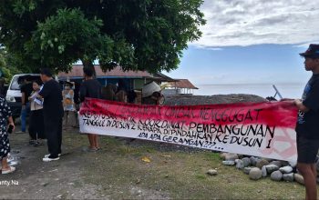 Aksi Protes Warga  Segel Lokasi Proyek  Talud Sayambongin, Pemrov Sulteng Diminta Tinjau Kembali