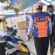 Diduga Pria Rompi Dishub Provokasi Tim Disperindag Banggai Saat Pengawasan LPG 3 Kg di Pasar Simpong, Kadishub Belum Ada Penjelasan Siapa Dia ?
