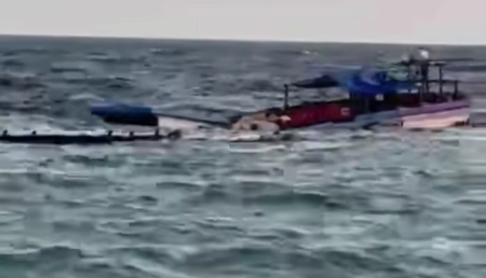 Gerak Cepat KUPP Luwuk Datangi Lokasi Insiden Kapal Layar Motor Asal Taliabo di Perairan Laut Desa Bunga